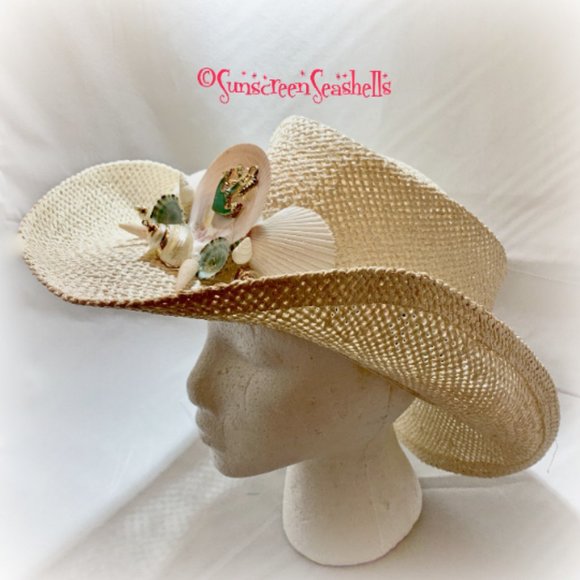 Disney Christmas 2025 Lil Rin Rin Plush Badge Red New